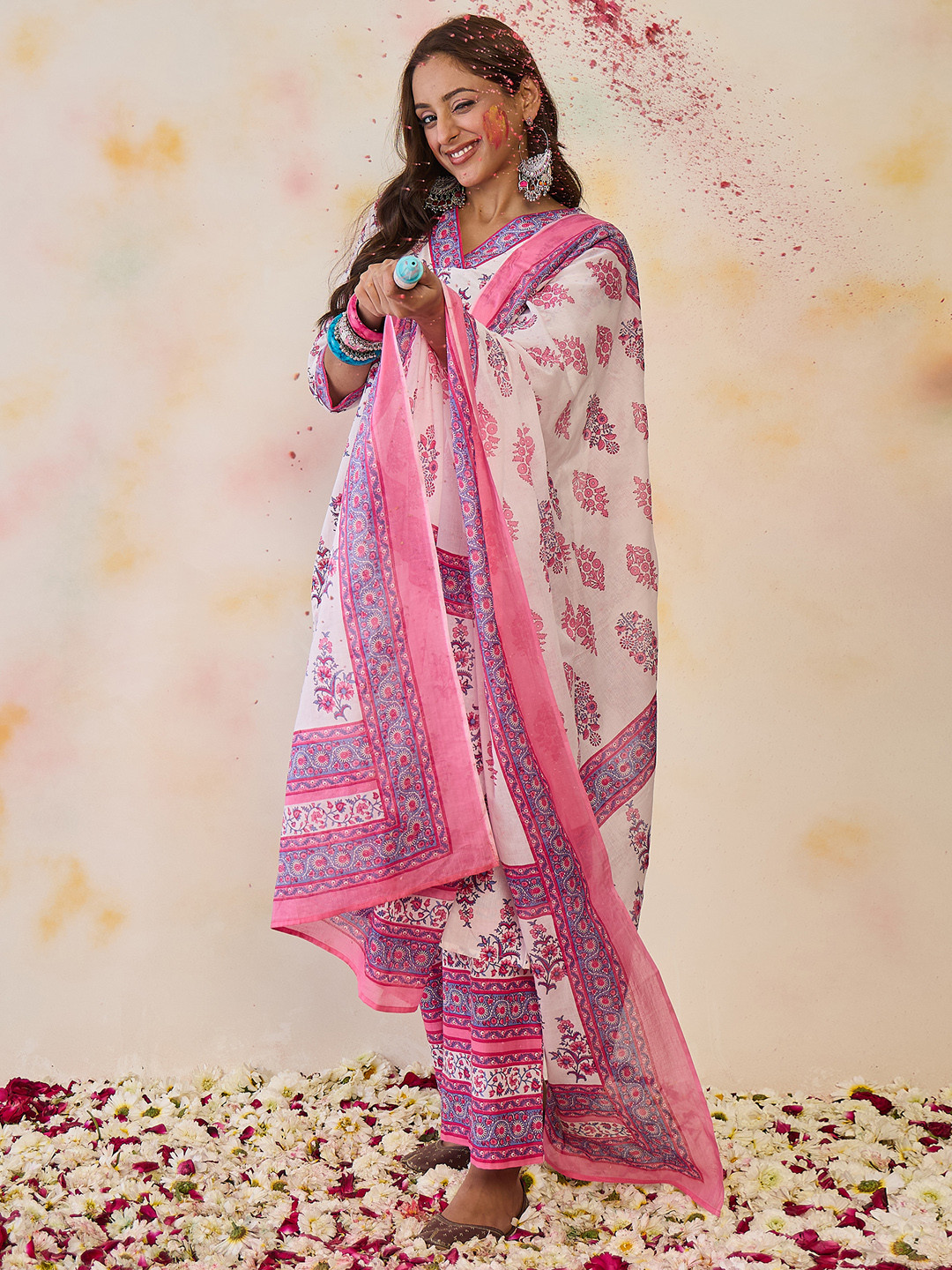 

Indo Era Women Floral Printed Regular Pure Cotton Kurta with Palazzos & With Dupatta, White