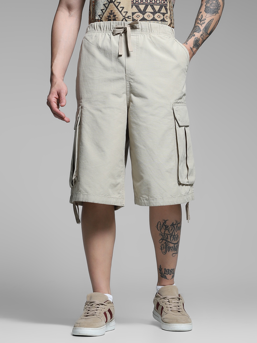 

Jack & Jones Men Loose Fit Shorts, White