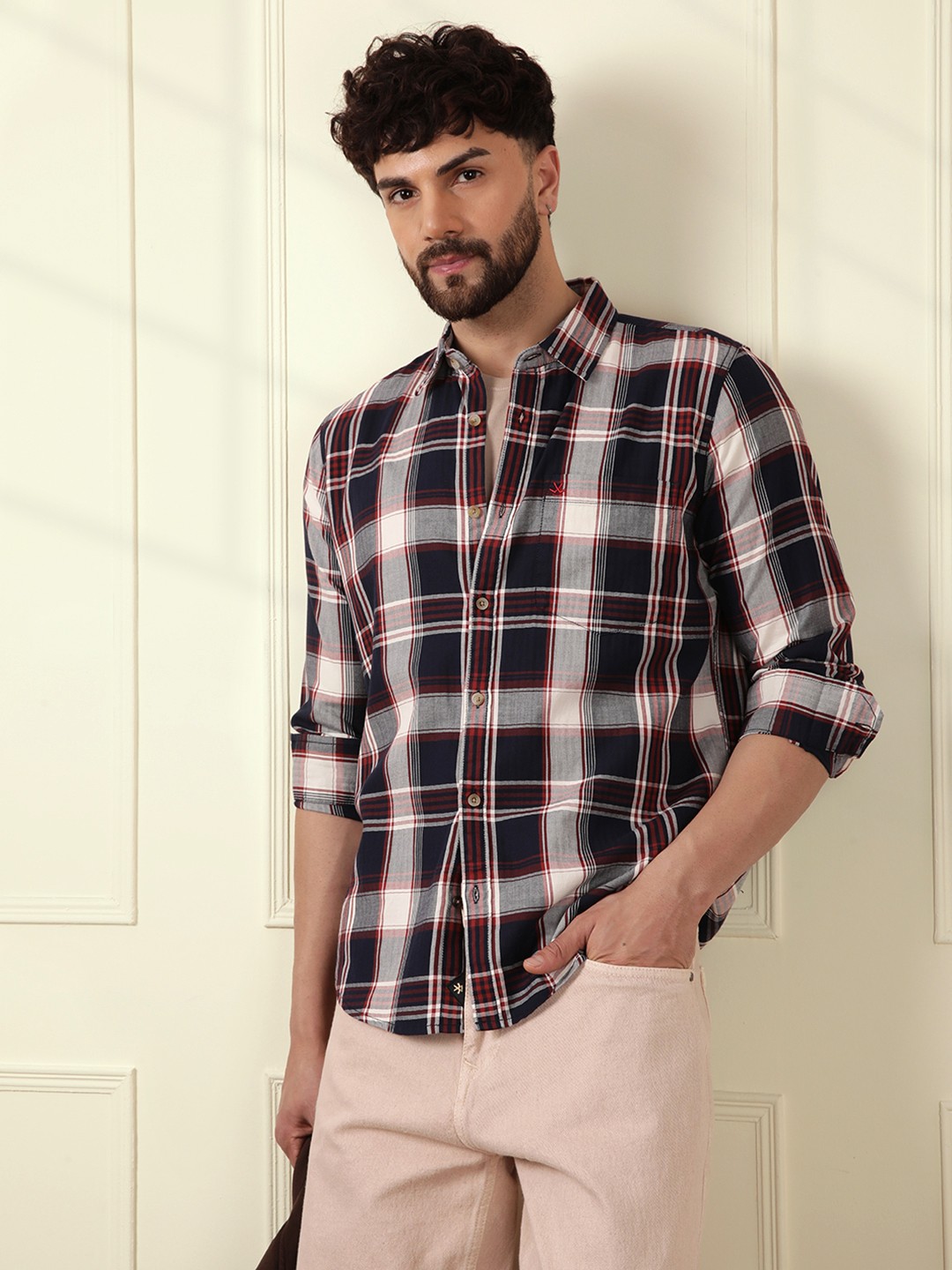 

WROGN Men Comfort Slim Fit Tartan Checks Opaque Checked Casual Shirt, Navy blue