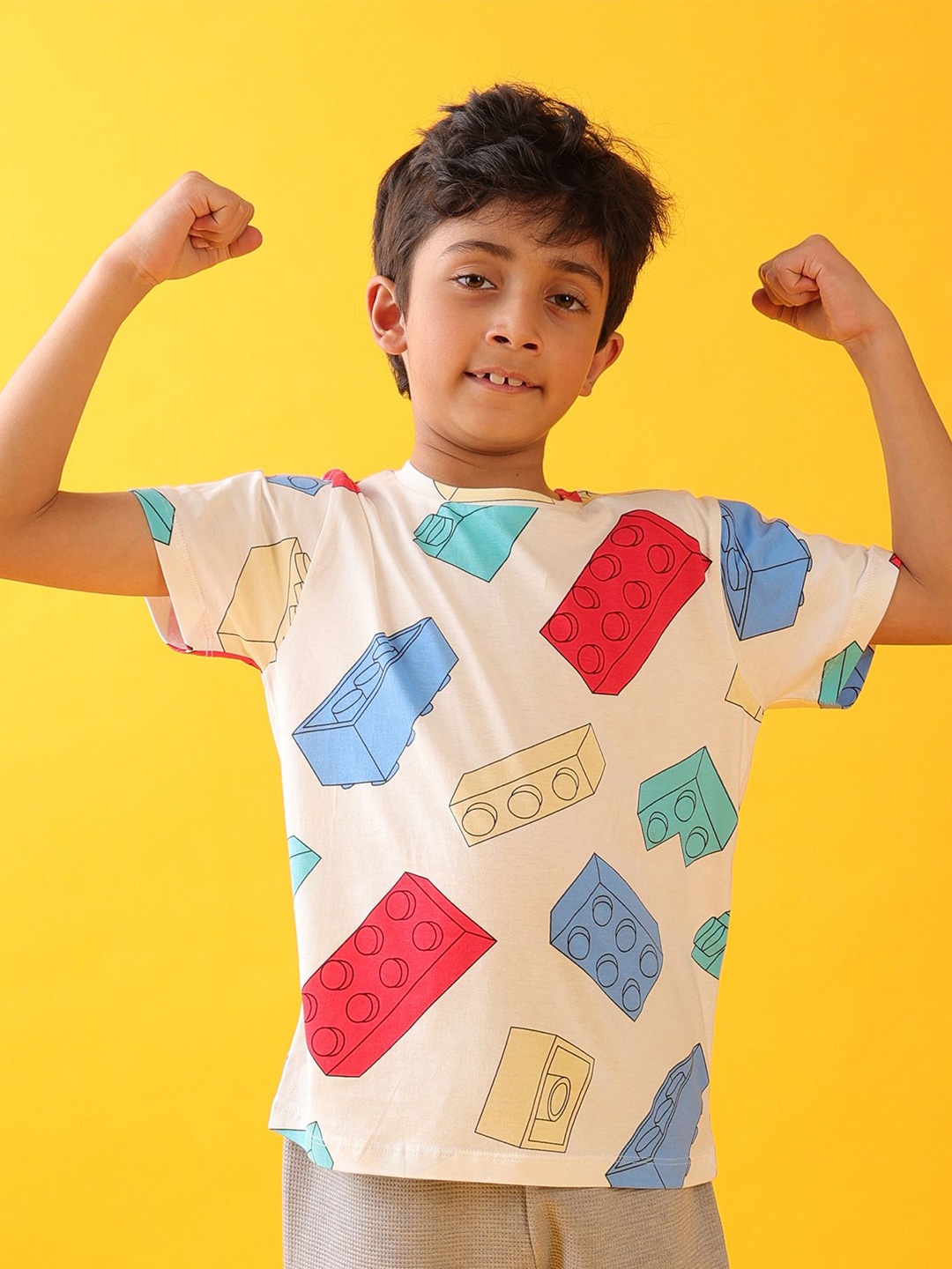 

Anthrilo Boys Printed T-shirt, Off white