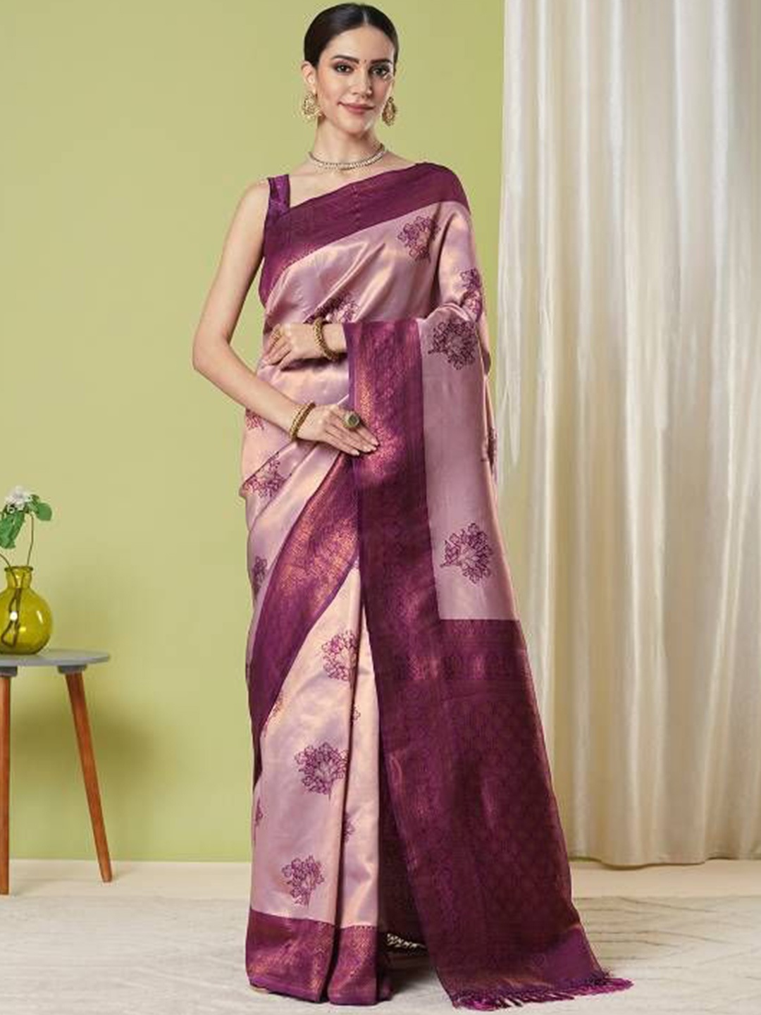 

HERE&NOW Woven Design Zari Silk Blend Banarasi Saree, Pink