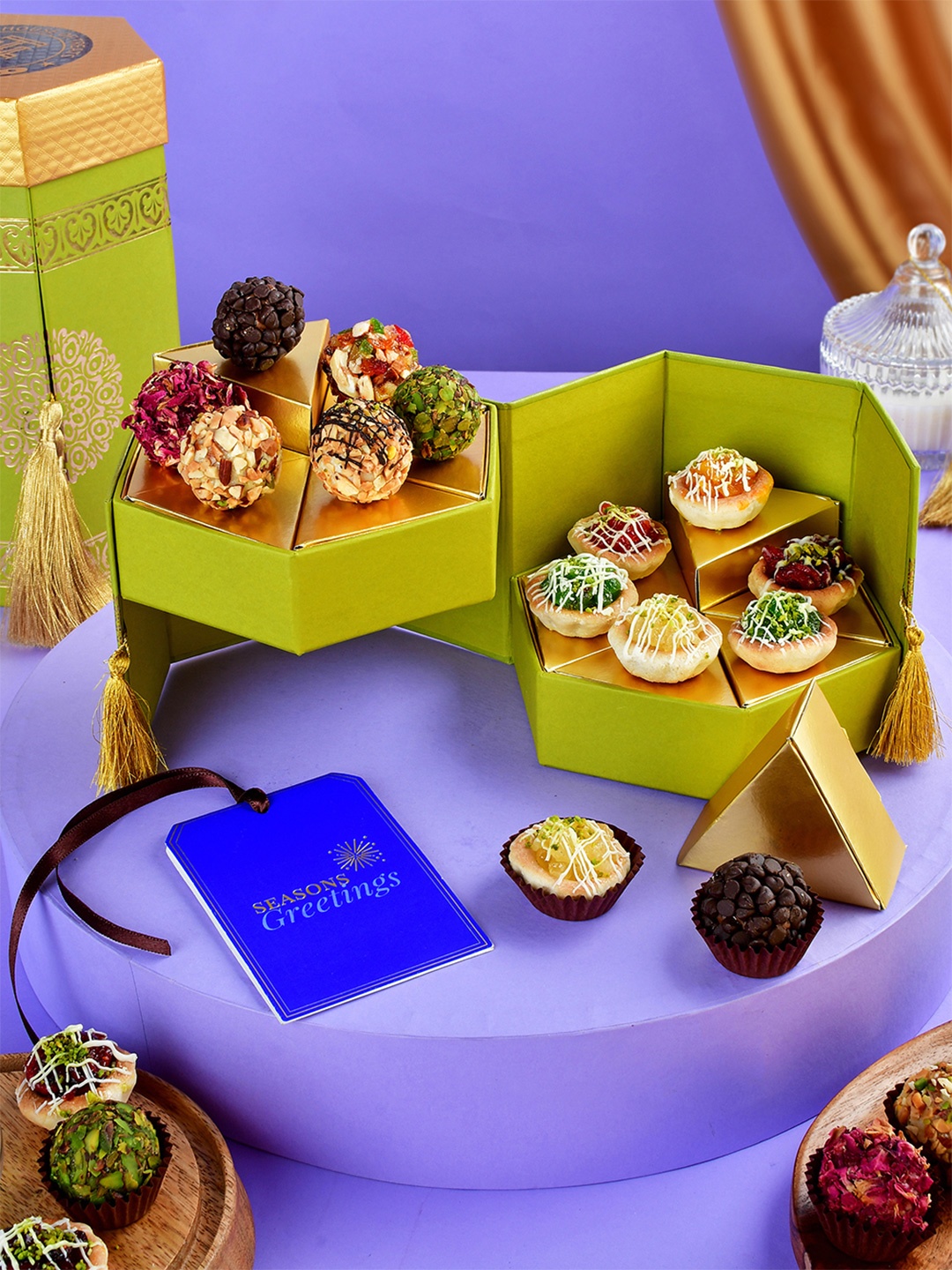 

RawFruit 13-Pcs Laddoo & Fruity Tarts Eid Sweet Hamper Gift Set, Green