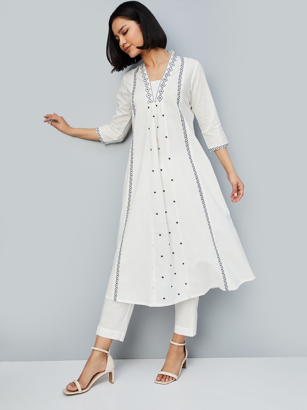 

max Women, Beige