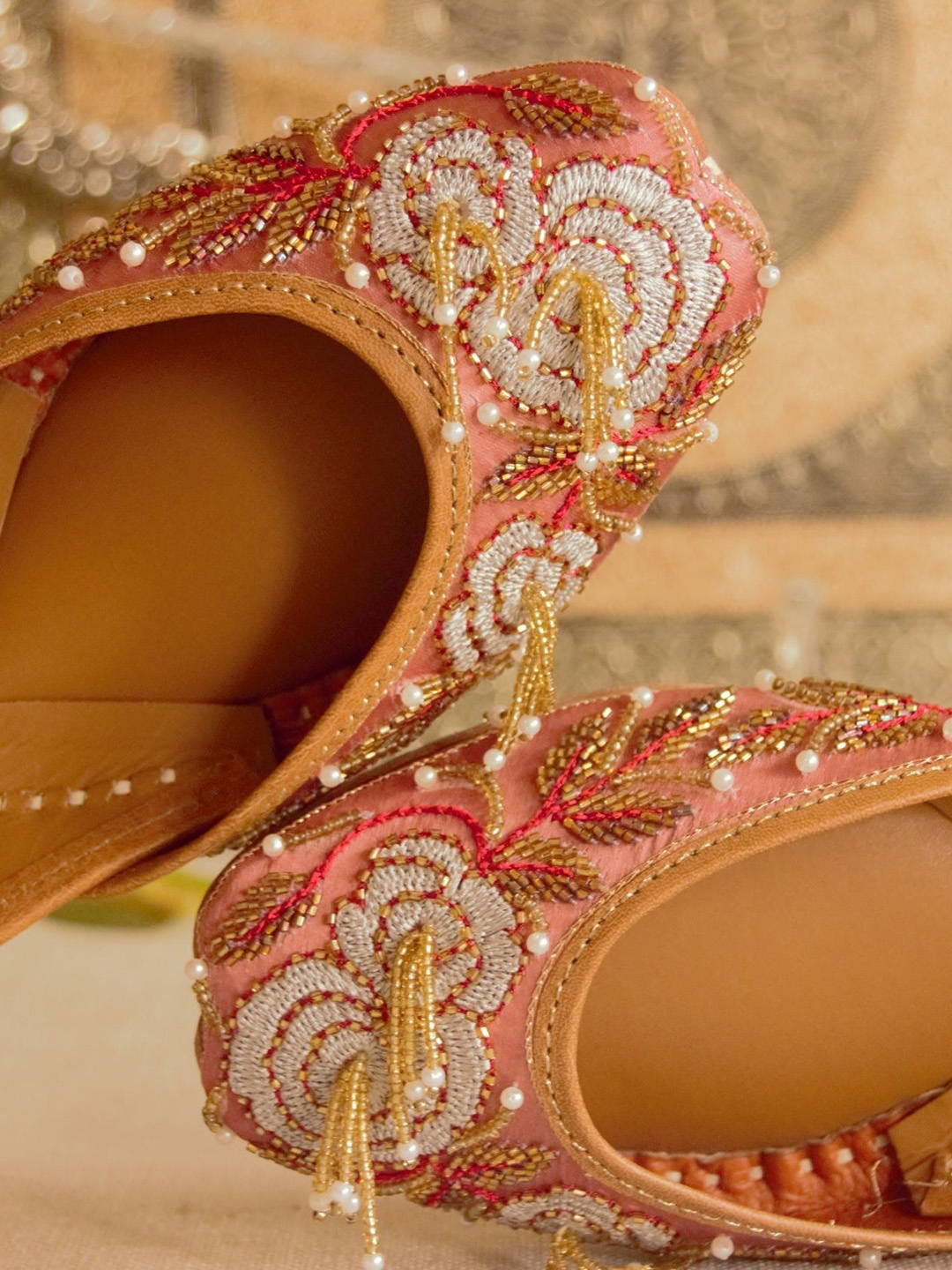 

Amaryllis for her Women Mojaris Flats, Pink