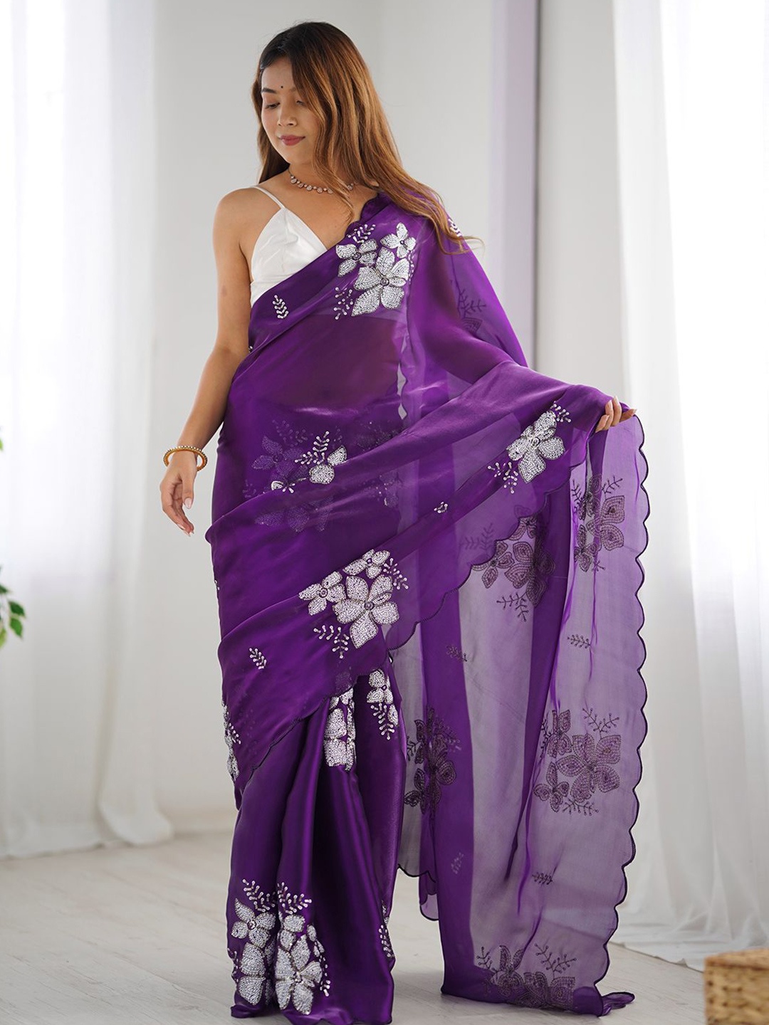 

LeeliPeeri Designer Embellished Sequinned Silk Blend Saree, Purple
