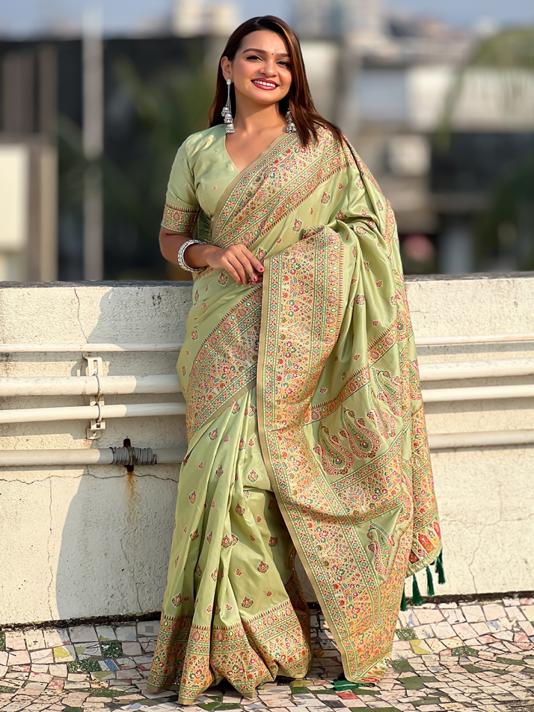 

all about you Woven Design Silk Blend Saree, Green