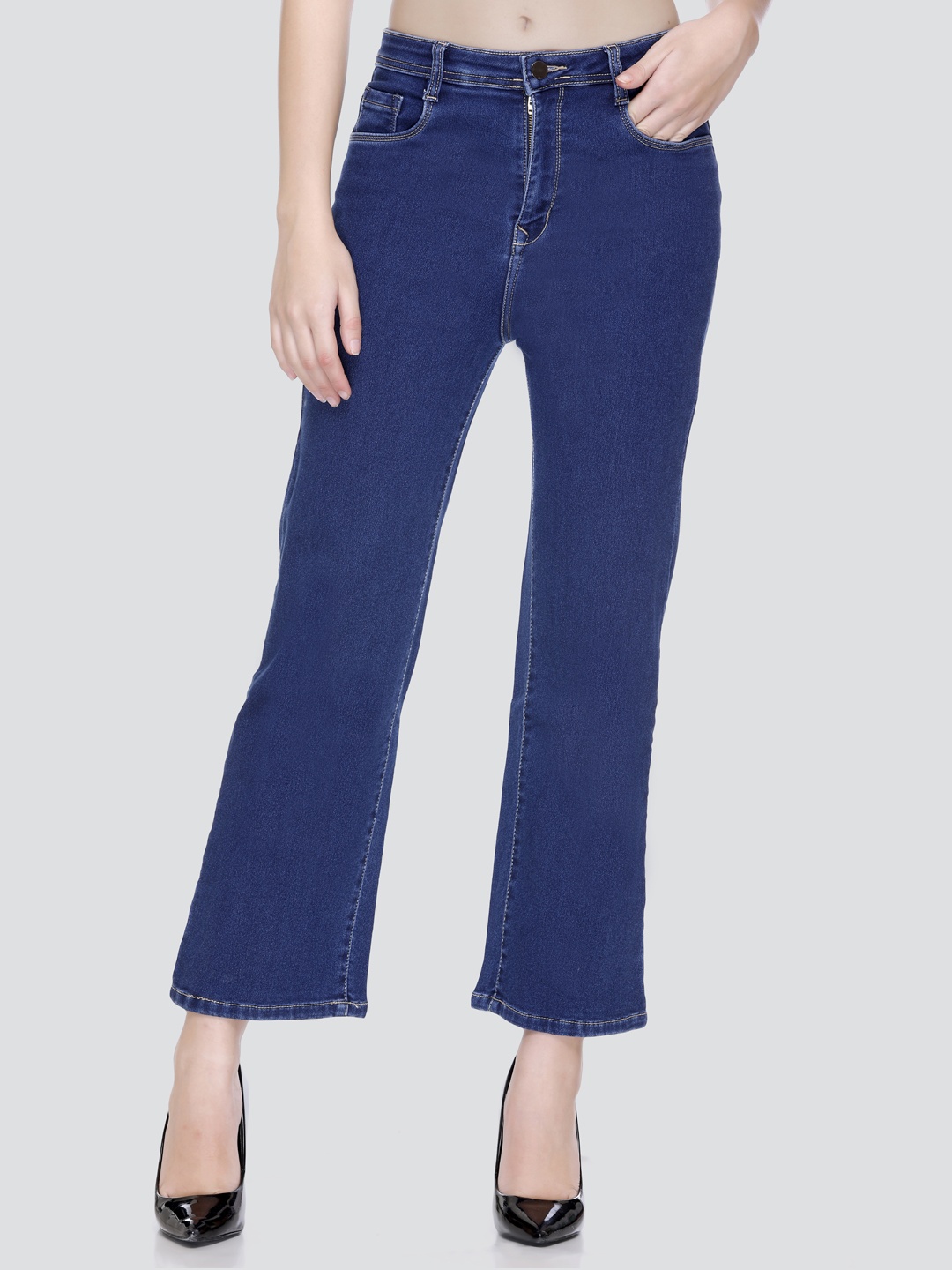 

The Roadster Lifestyle Co Pure Cotton Straight Fit Jeans, Navy blue