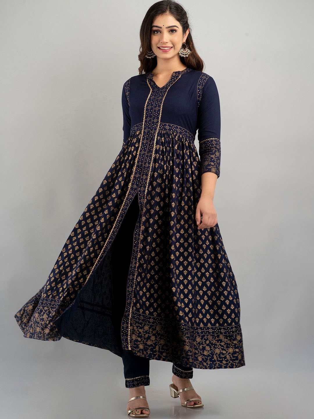 

HERE&NOW Women Ethnic Motifs Printed Pleated Kurta with Trousers, Navy blue