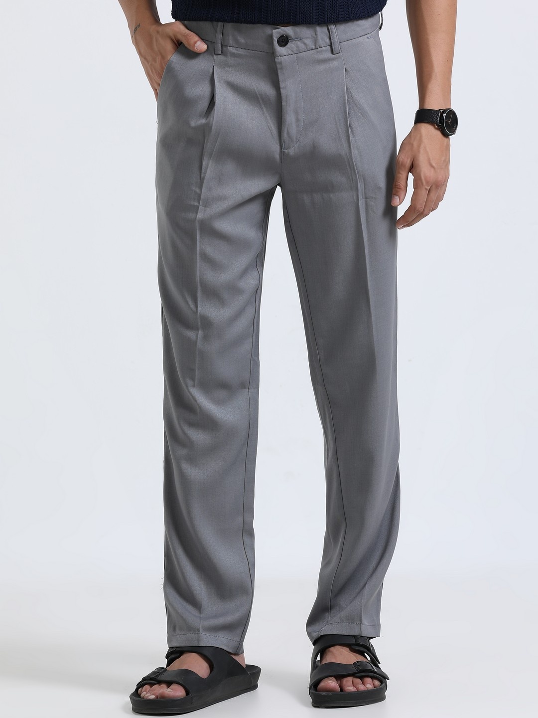 

THE BEETEL HOUSE Men Relaxed Straight Fit Pleated Trousers, Grey