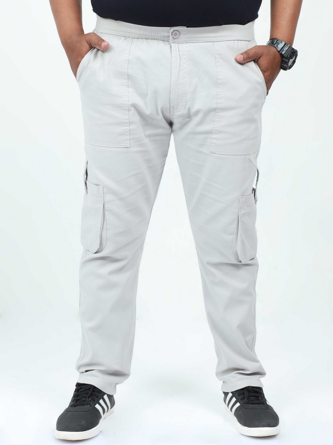 

THE BEETEL HOUSE Men Relaxed Cargos Trousers, Off white