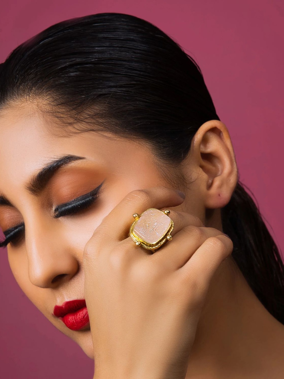 

QUEENS JEWELS Gold-Plated Stone-Studded Isabella Rose Quartz Crystal Finger Ring