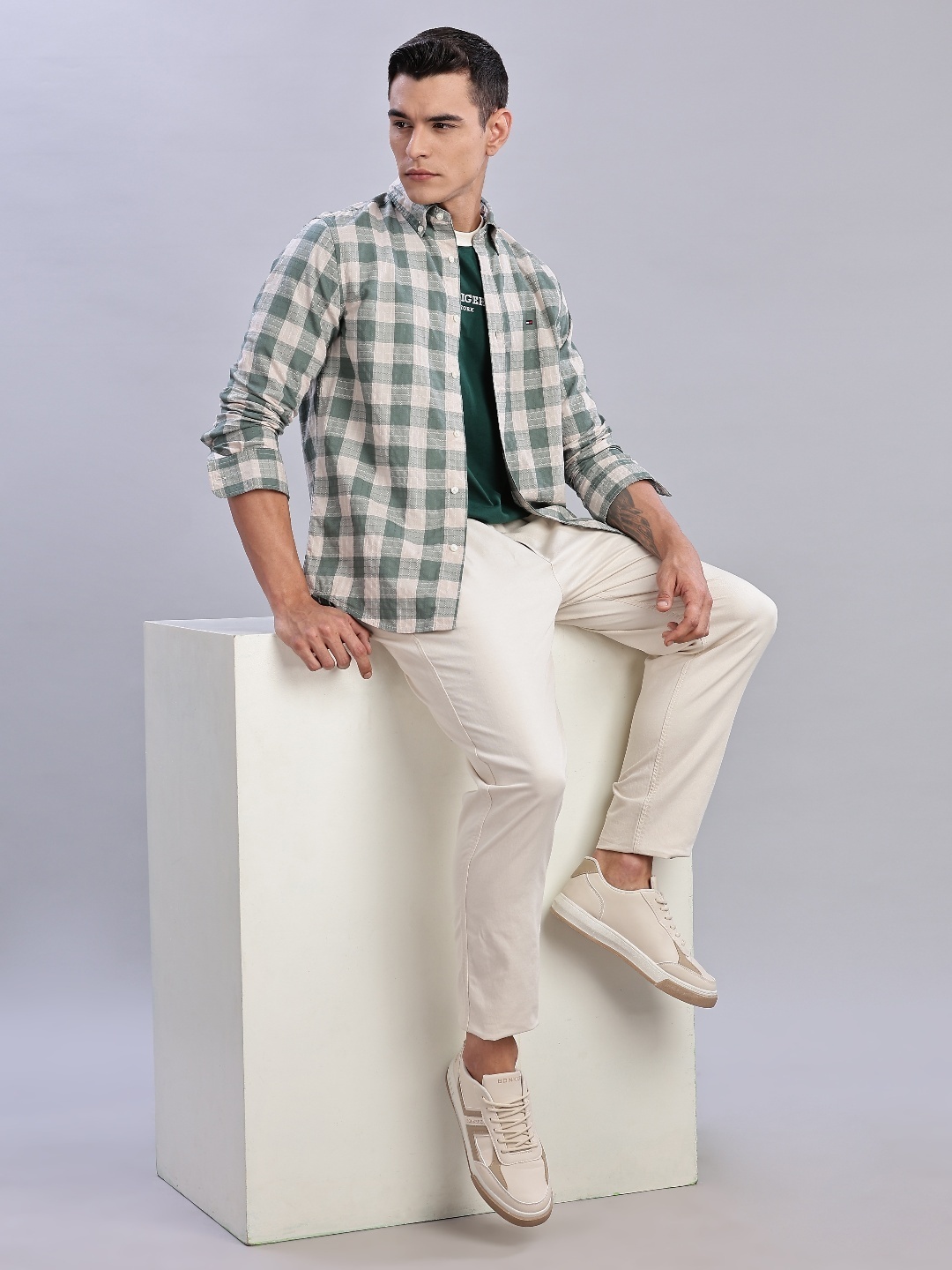 

Tommy Hilfiger Men Classic Opaque Checked Casual Shirt, Green