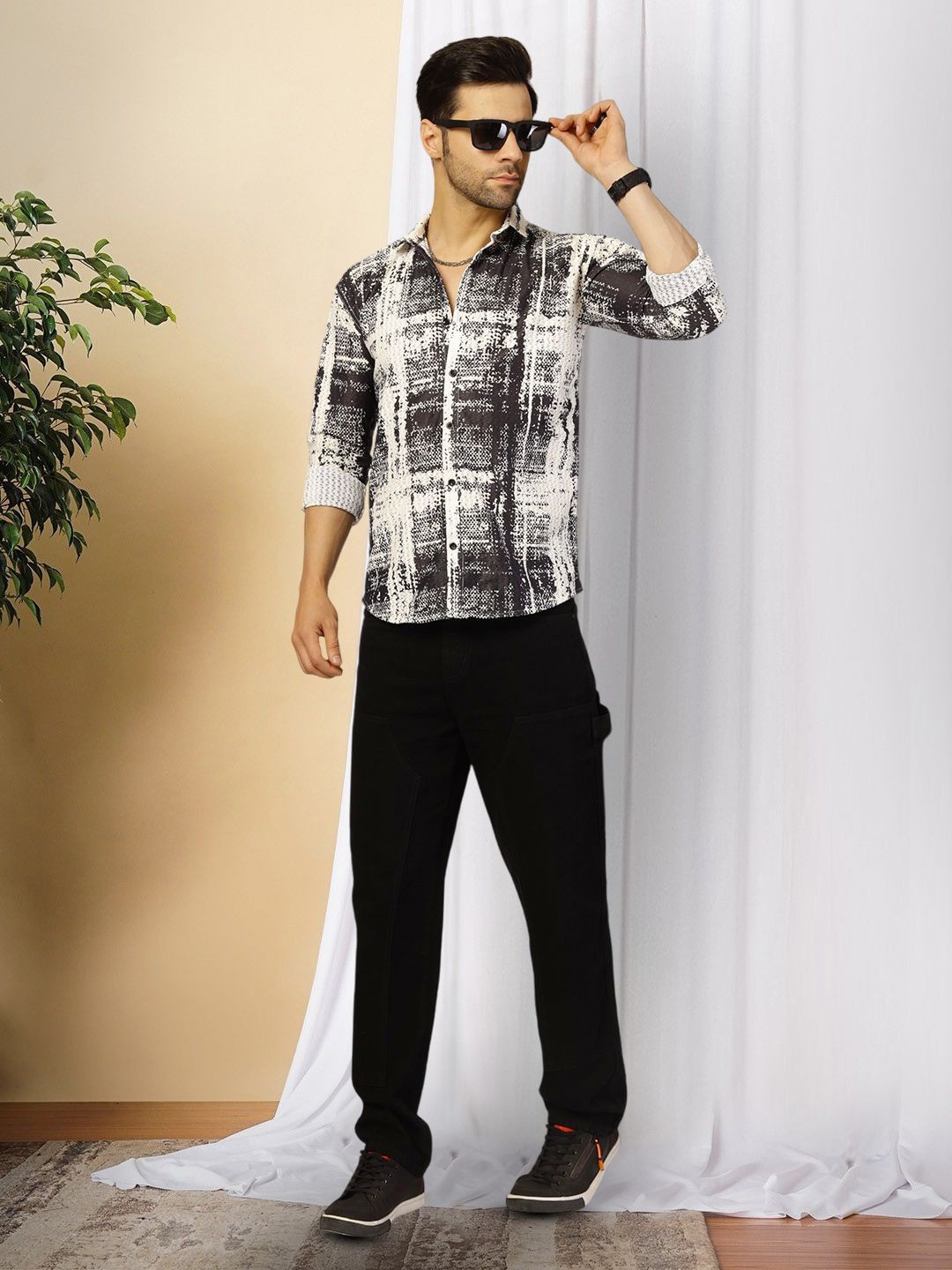 

Moda Rapido Men Original Opaque Printed Casual Shirt, Multi