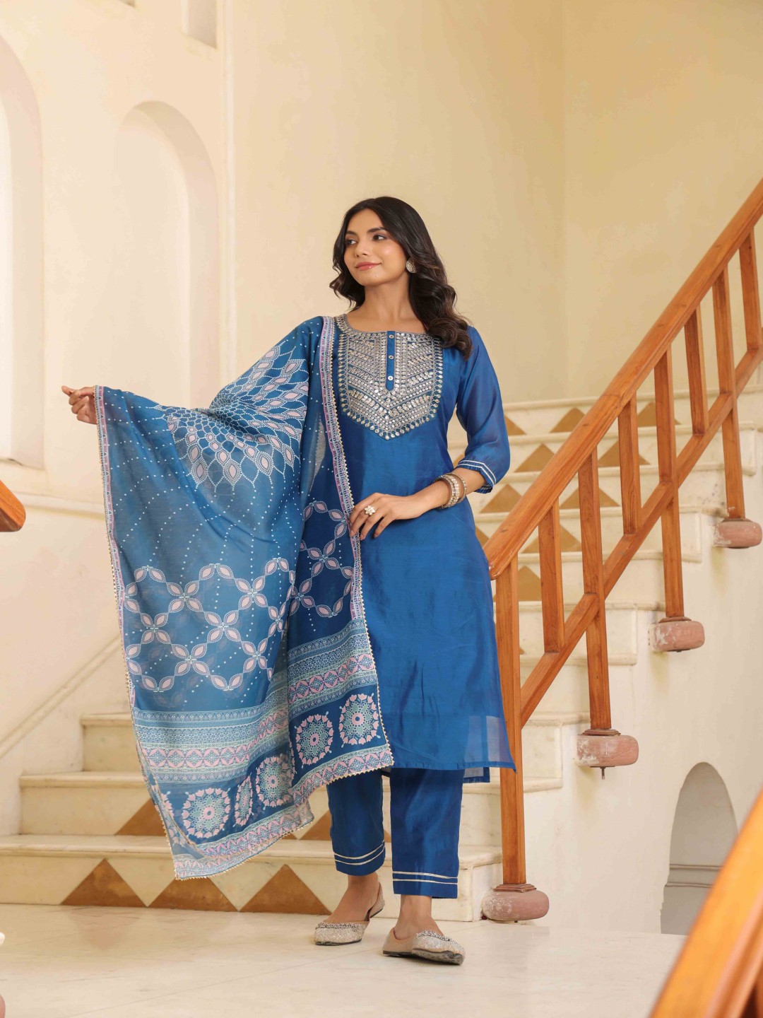 

AURIELLA Women Ethnic Motifs Embroidered Regular Thread Work Chanderi Silk Kurta with Trousers & With Dupatta, Blue