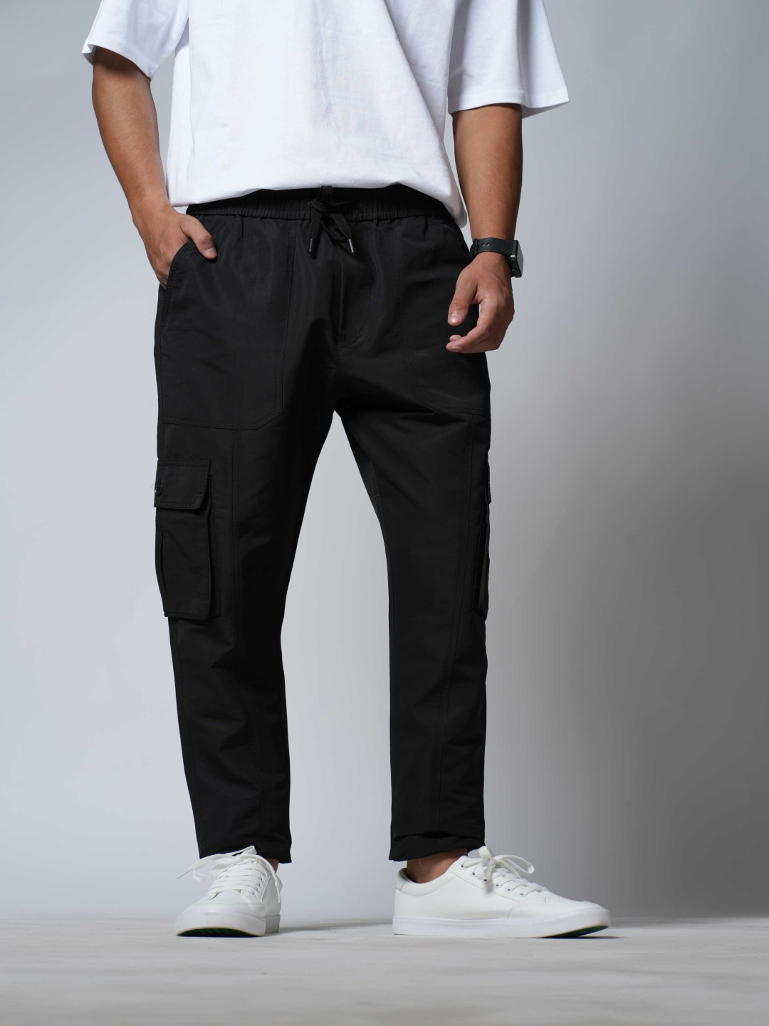 

Fort Collins Men Cotton High Rise Trousers, Black