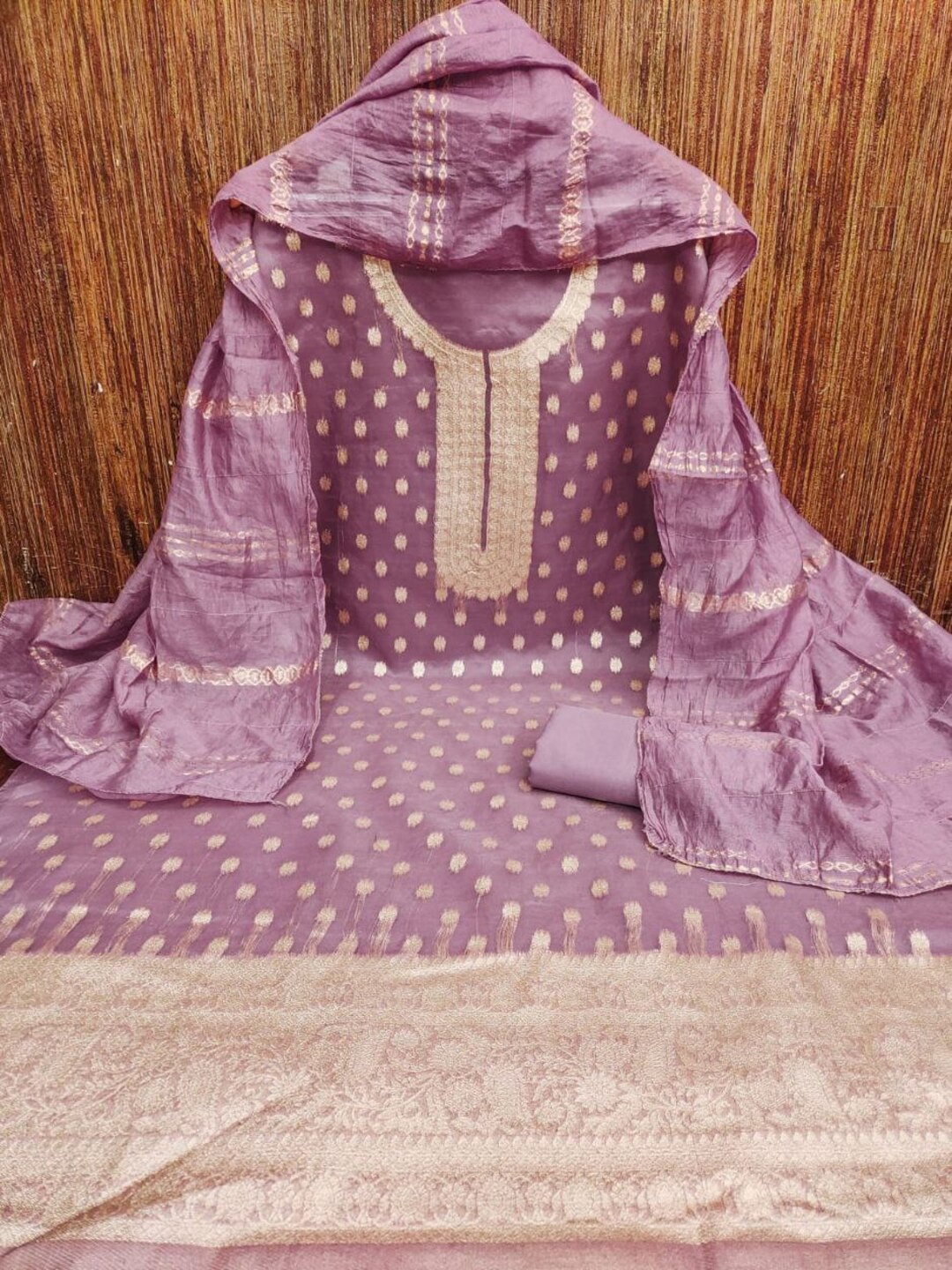 

REALLTREND Ethnic Motifs Woven Design Unstitched Dress Material, Lavender