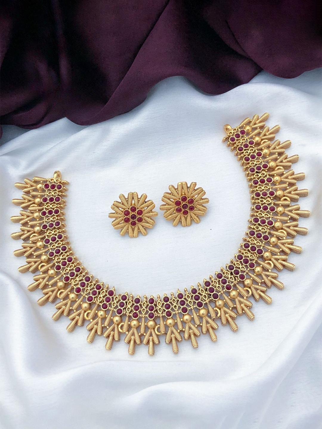 

Rangrozo Jewellery Gold-Plated Artificial Stones Studded Jewellery Set