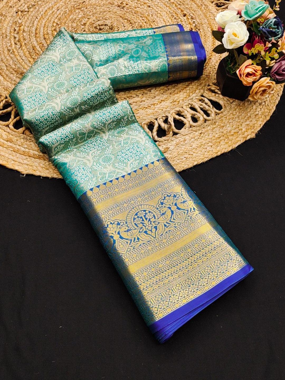 

Mitera Woven Design Zari Pure Silk Kanjeevaram Saree, Sea green