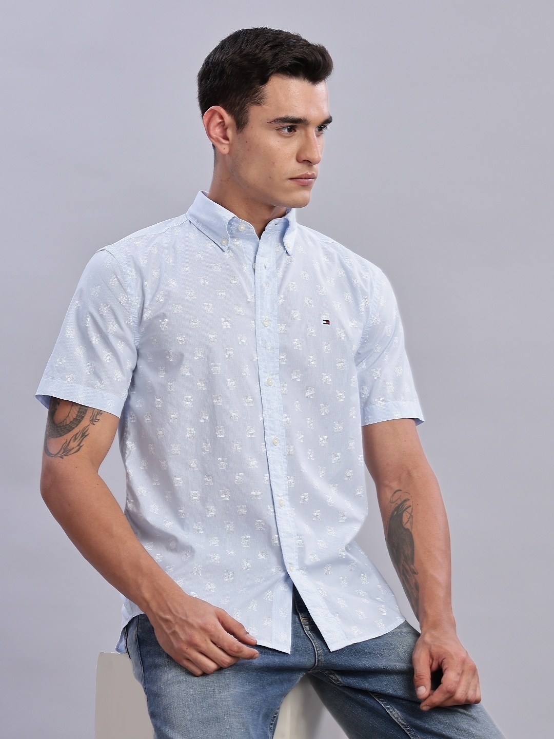 

Tommy Hilfiger Men Classic Opaque Printed Casual Shirt, Blue