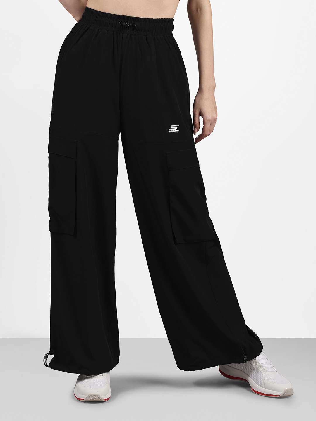 

Skechers Women Flared With Side Bungee Pants, Black