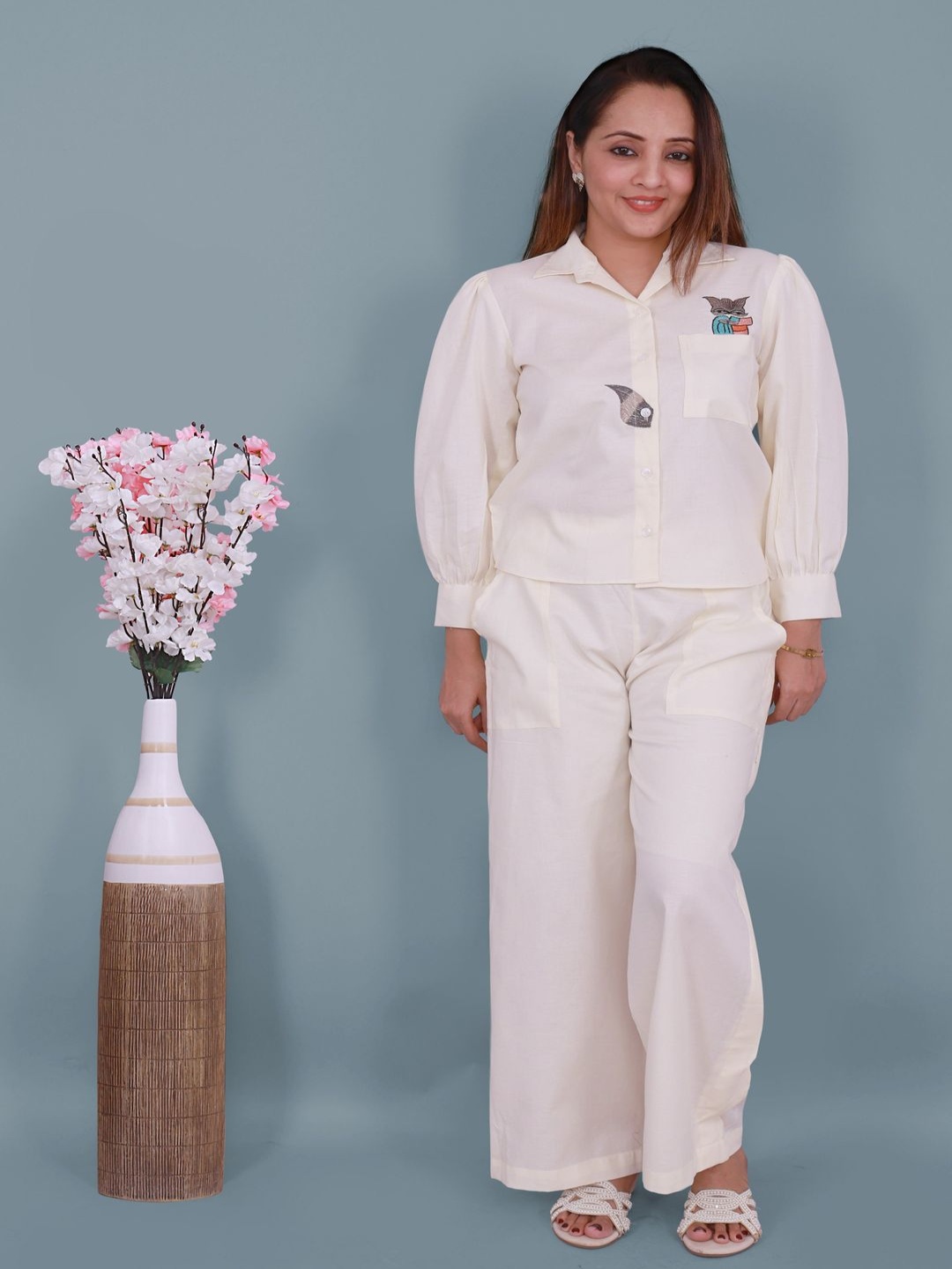 

Kaajal by Vidhi Embroidered Shirt With Trousers, Off white