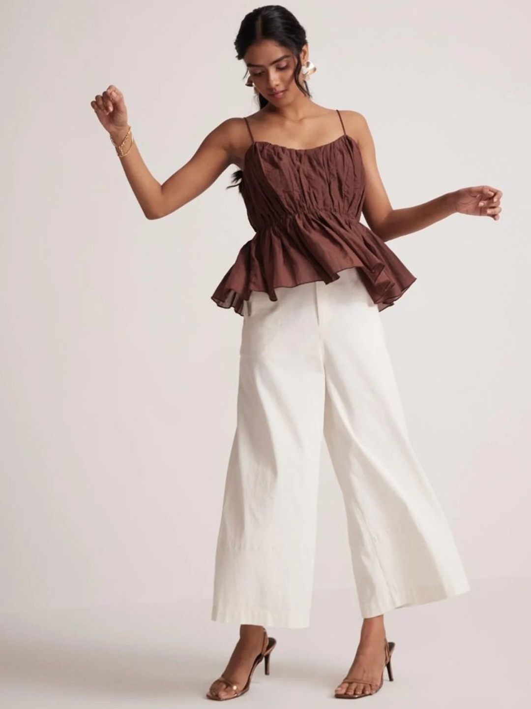 

Western Era Women Relaxed Straight Leg Straight Fit High-Rise Trousers, Off white