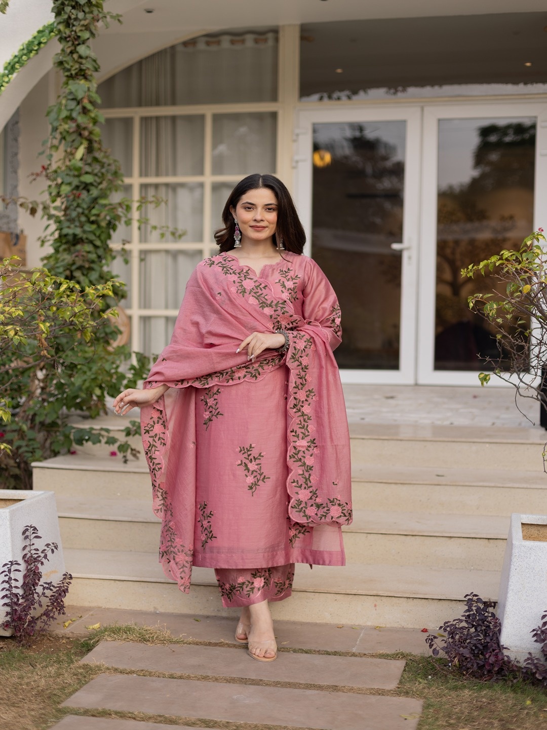 

ASRUMO Women Floral Embroidered Regular Thread Work Kurta with Trousers & With Dupatta, Pink