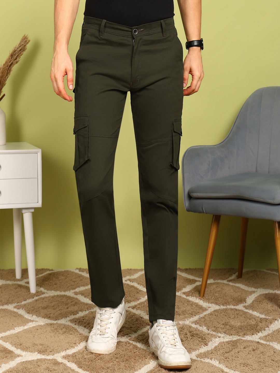 

PulseIQ Men Slim Fit Cargos Trousers, Green