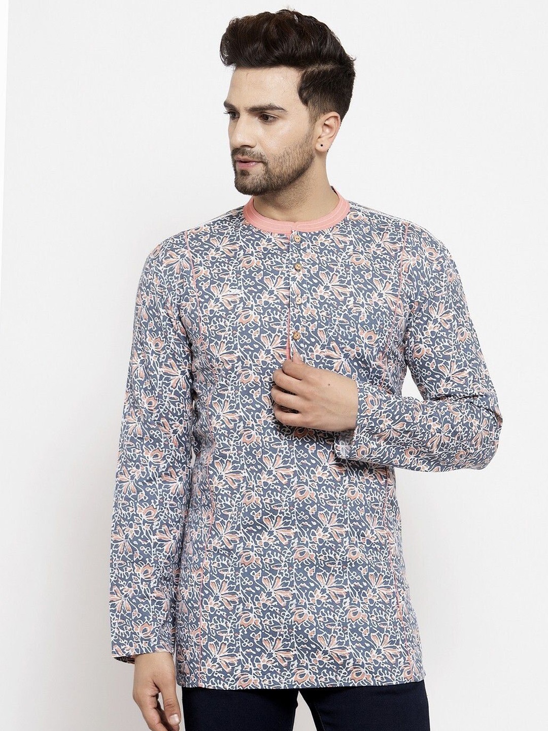 

Arch element Men Printed Flared Sleeves Kurta, Grey