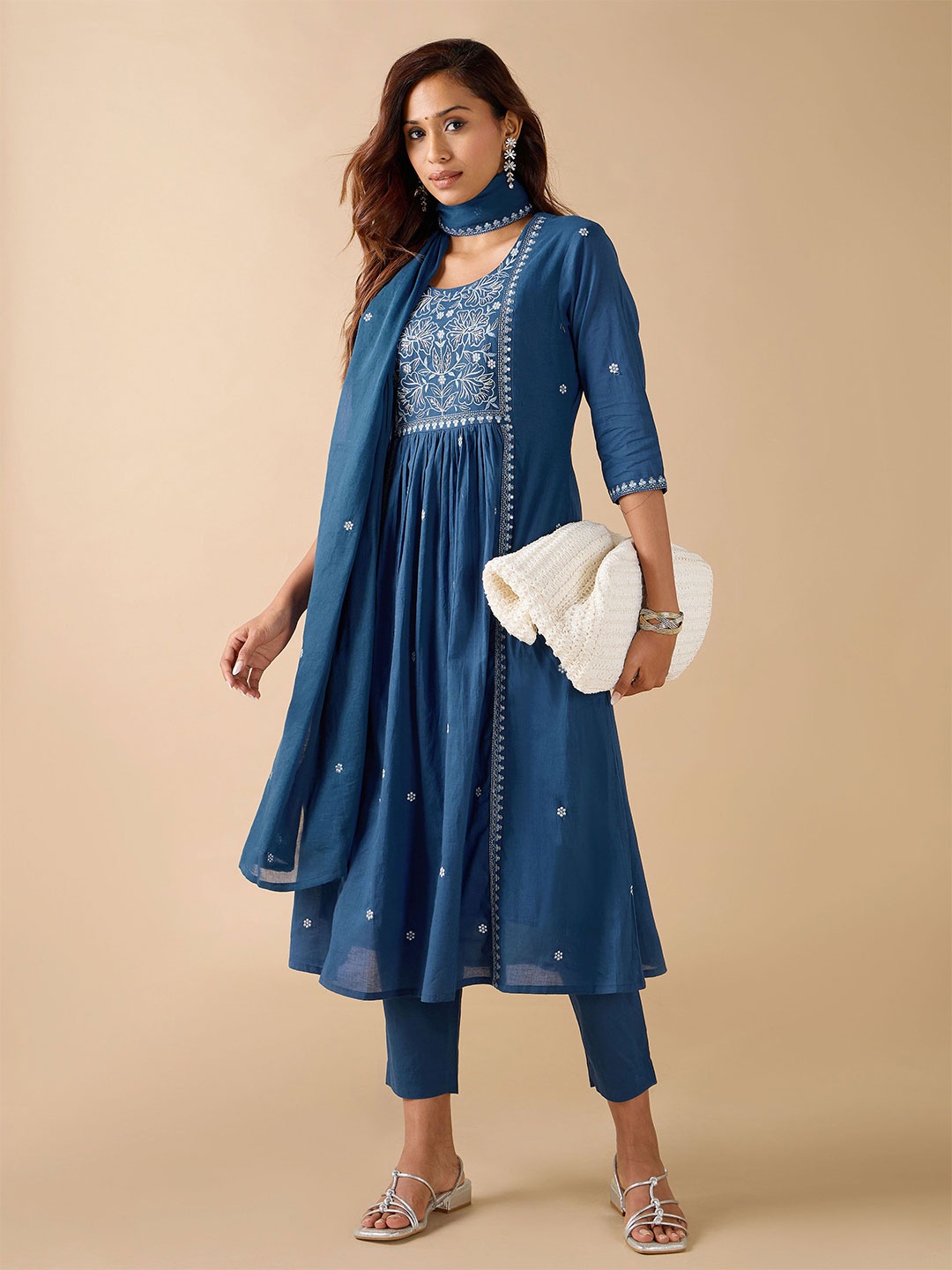 

Vismay Embroidered Linen A-Line Kurta & Trousers, Blue