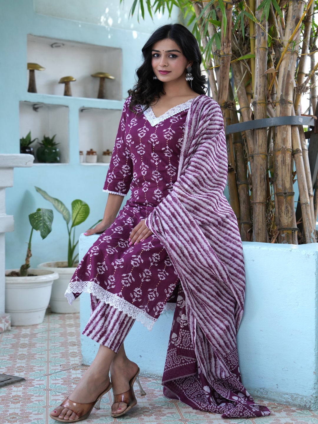 

SINGNI Women Printed Regular Pure Cotton Kurta with Trousers & With Dupatta, Purple