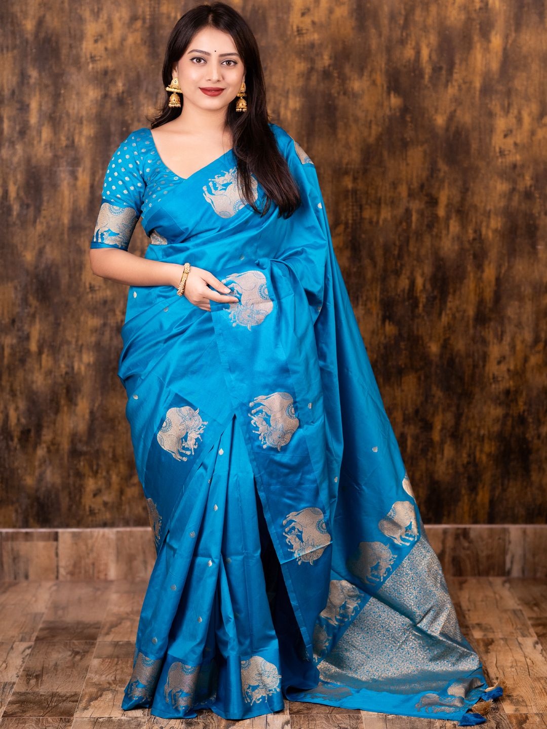 

LeeliPeeri Designer Woven Design Zari Silk Blend Banarasi Saree, Blue
