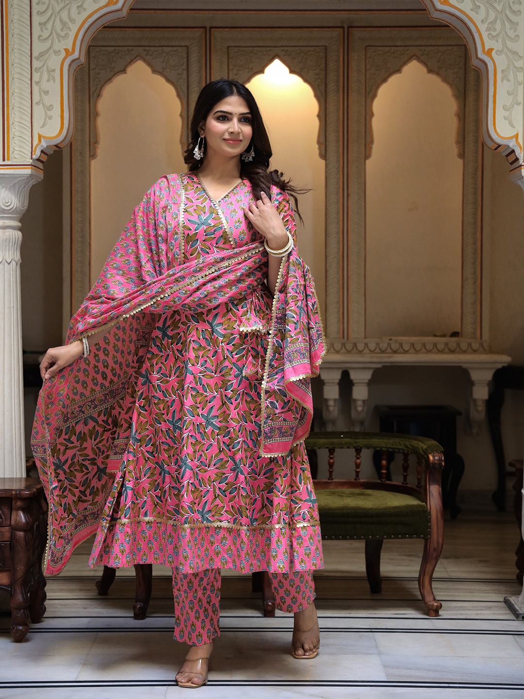 

ELVISH JAIPUR Women Ethnic Motifs Printed Regular Pure Cotton Kurta with Palazzos & With Dupatta, Pink
