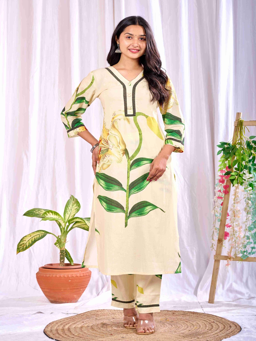 

MissKurti Digital Printed Pure Cotton wWth Lace Detail Top With Trousers Co-Ords, Off white