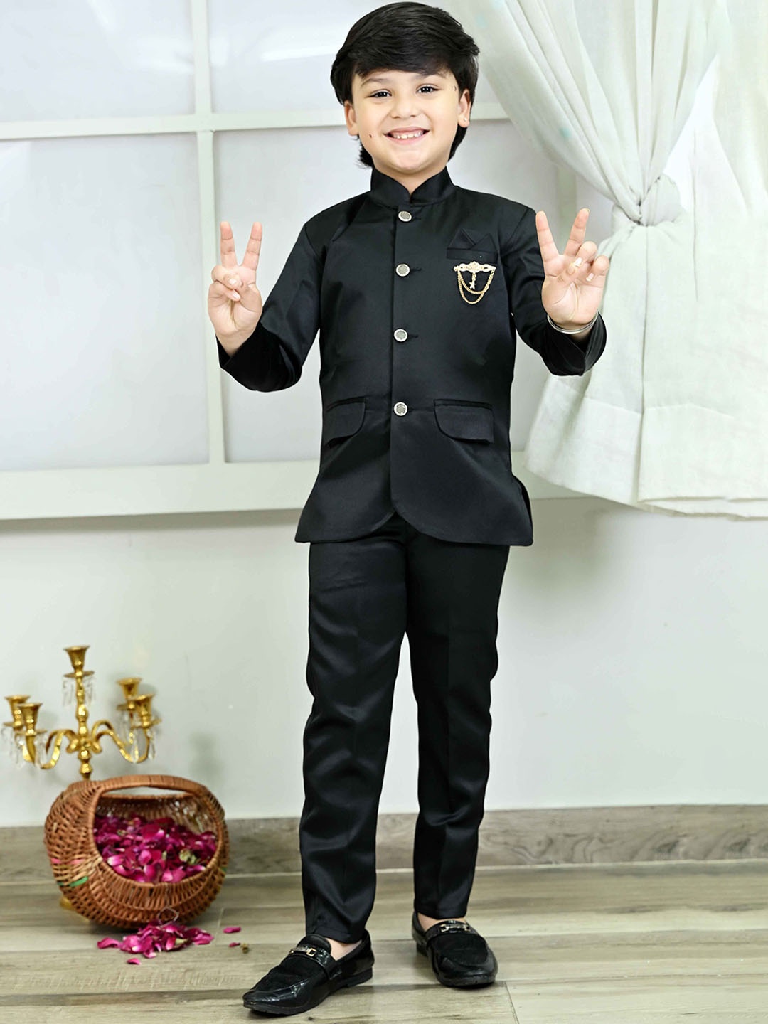 

BT DEZINES Boys Single-Breasted Two-Piece Suit, Black