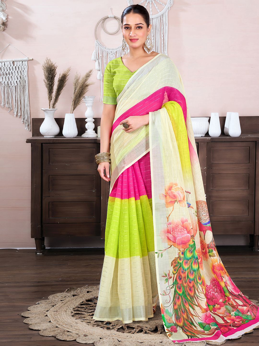 

DIVASTRI Woven Design Zari Saree, Cream