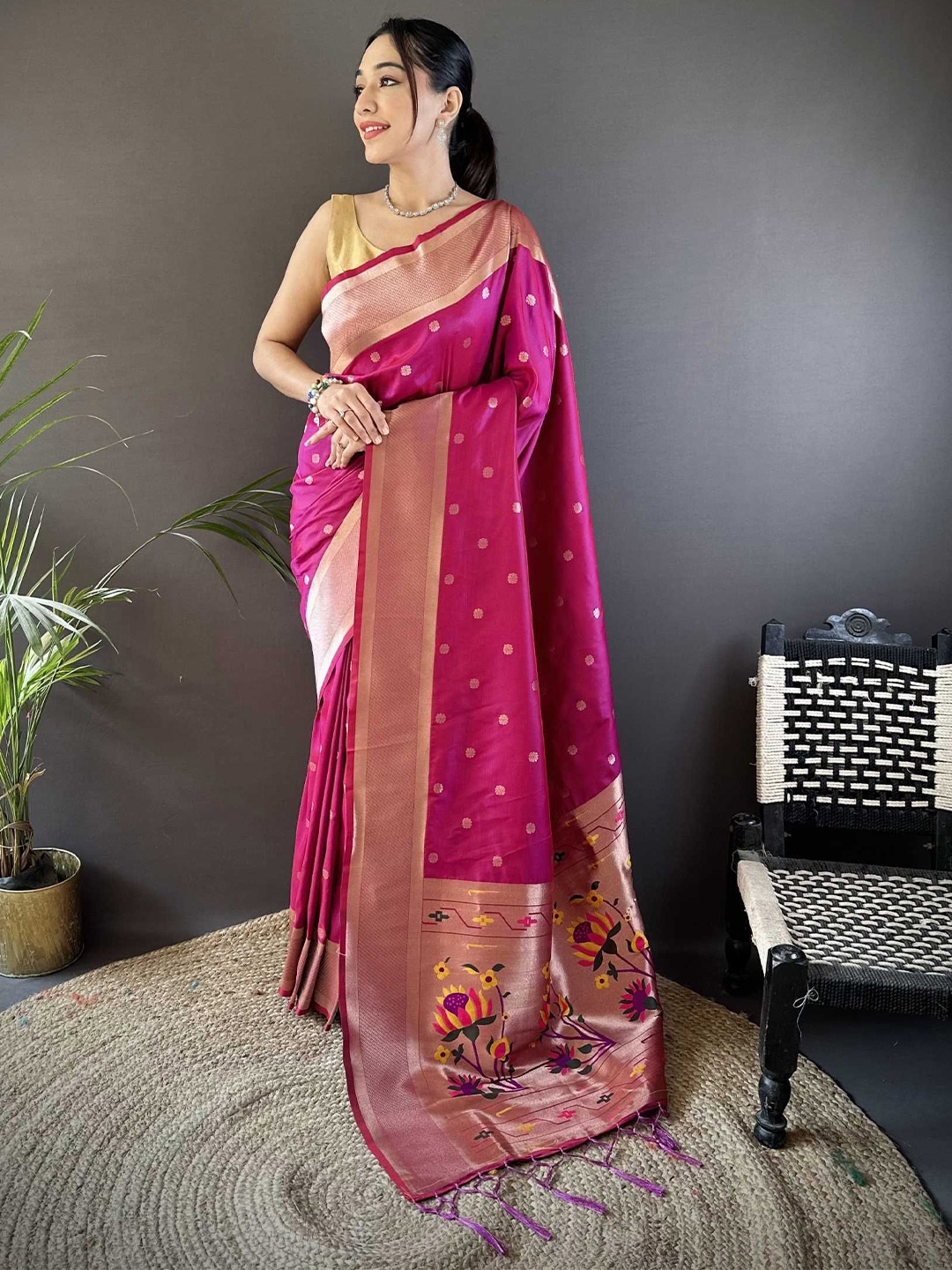 

Panzora Woven Design Zari Silk Blend Paithani Saree, Purple