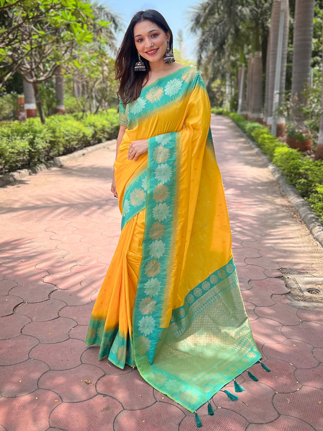 

all about you Woven Design Silk Blend Banarasi Saree, Yellow