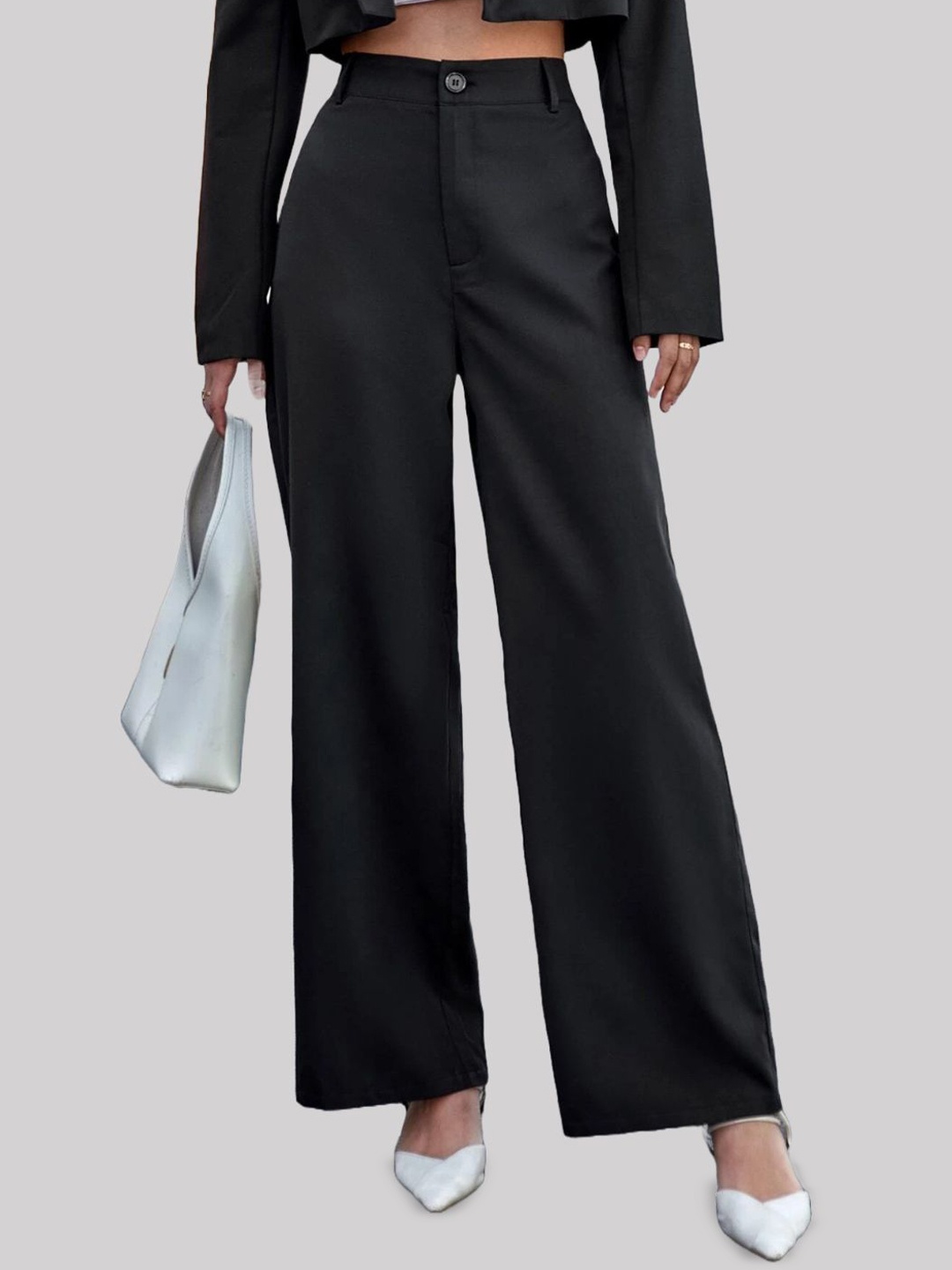 

Chemistry Women Custom Straight Fit High-Rise Trousers, Black