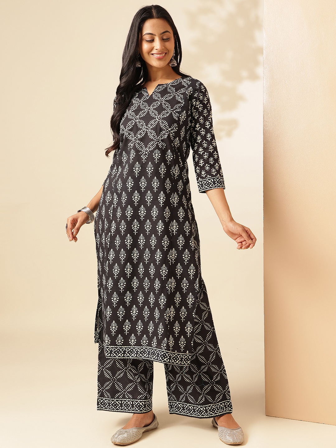 

Vbuyz Women Printed Straight Cottton Stitched Kurta With Palazzo Sets, Black