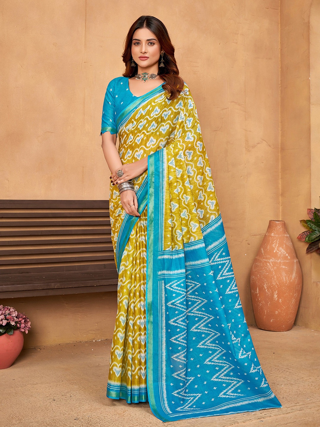 

Munir Floral Zari Pure Cotton Ikat Saree, Green