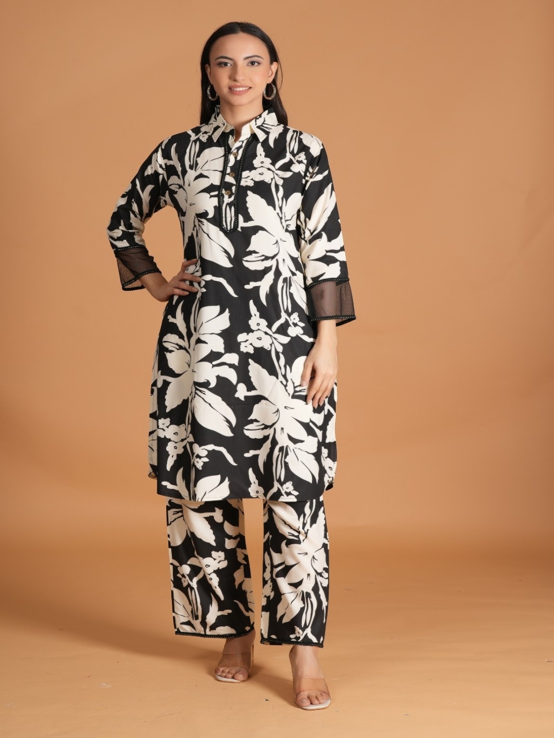 

BAESD Women Printed Regular Kurta with Trousers, Black