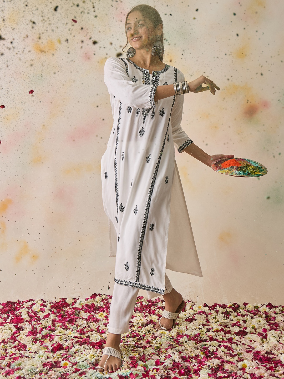 

Indo Era Women Ethnic Motifs Embroidered Thread Work Floral Kurta, White