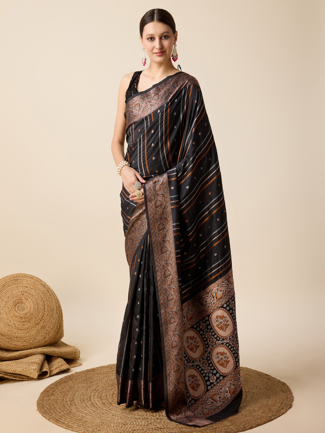 

Rangtulika Ethnics Woven Design Zari Silk Blend Banarasi Saree, Black