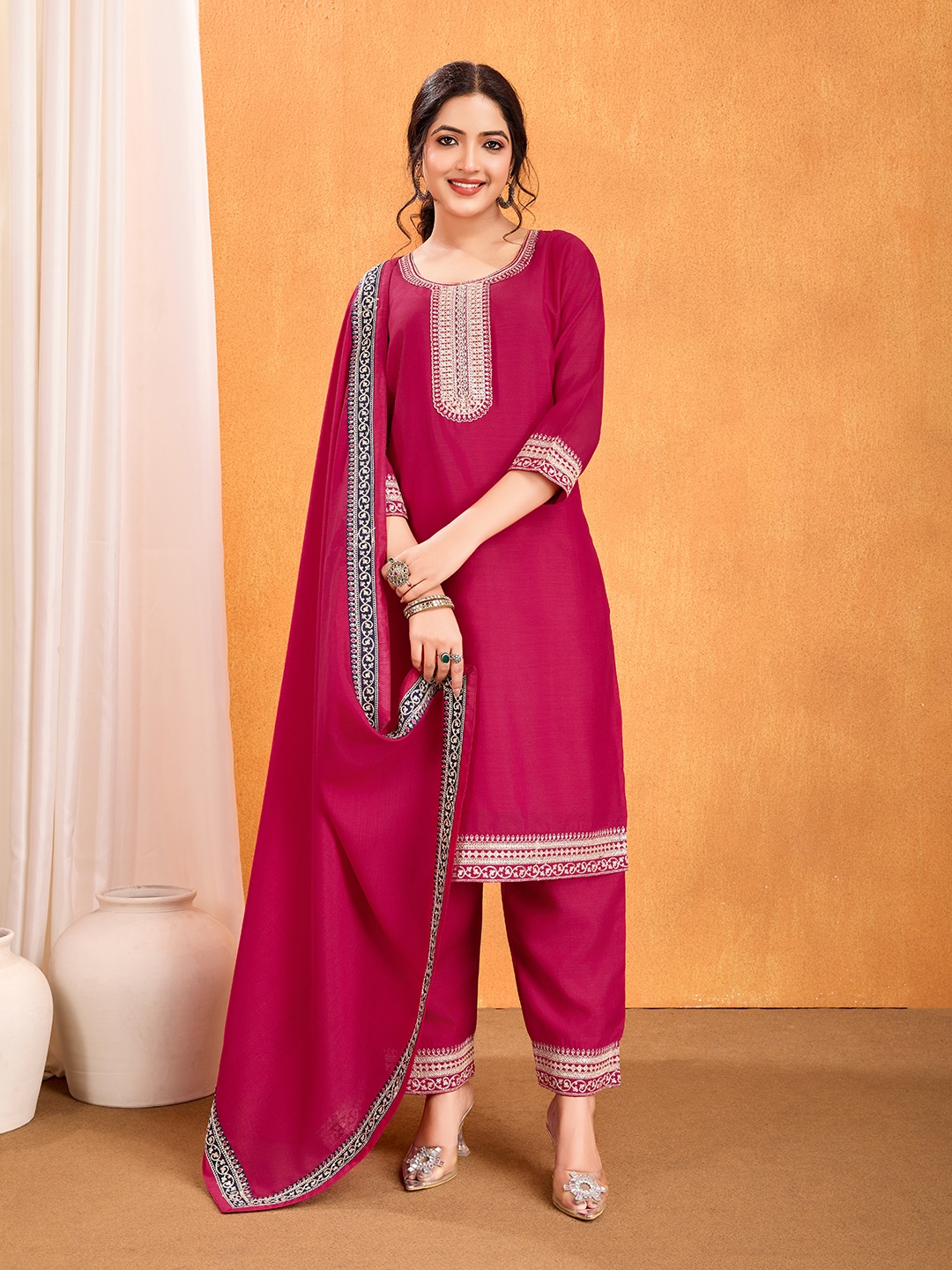 

Siya Fashion Women Embroidered Regular Thread Work Kurta with Trousers & With Dupatta, Red