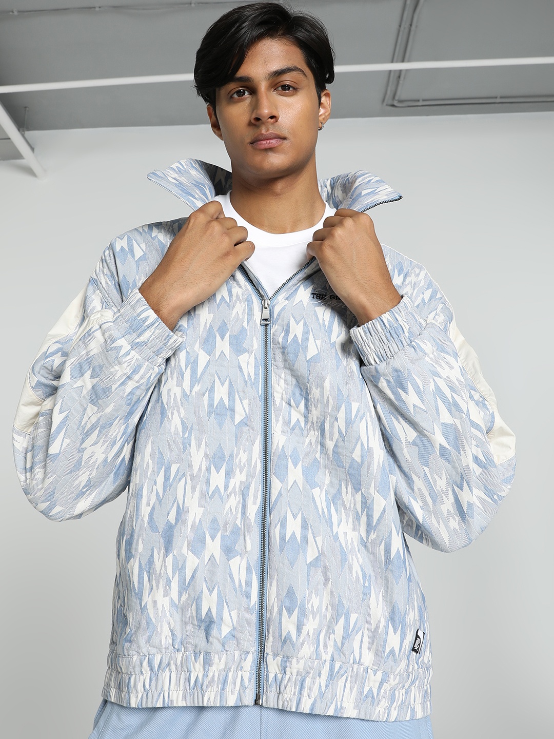 

Puma Basketball Nostalgia T7 Printed Pure Cotton Relaxed Fit Long Sleeve Jacket, Blue