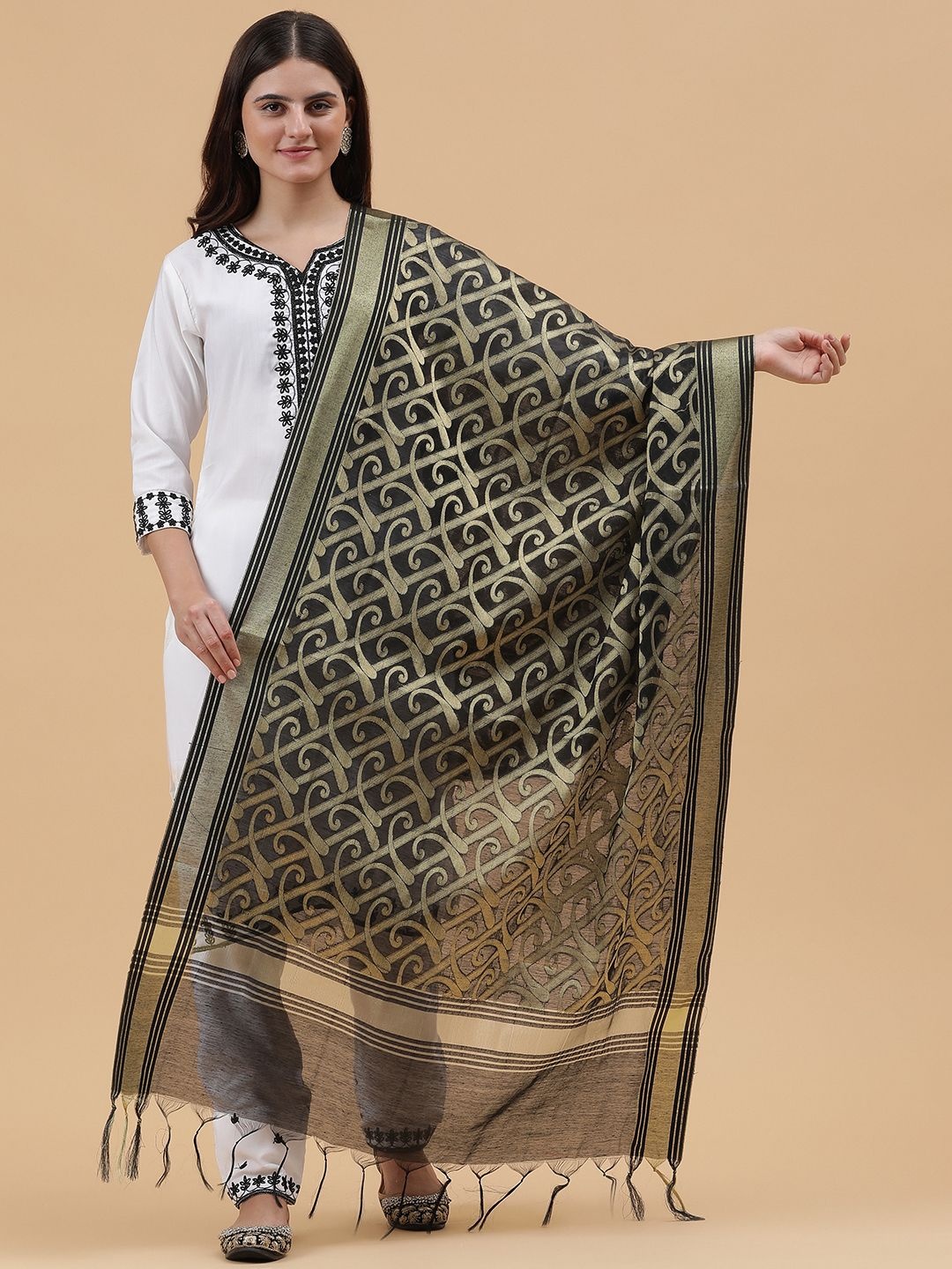 

BAESD Paisley Woven Design Dupatta, Black