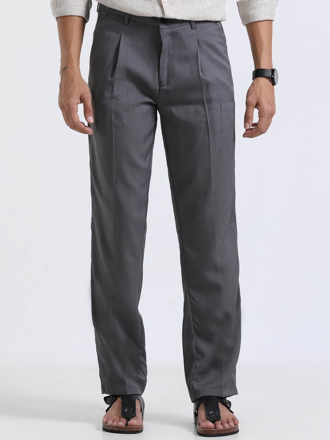 

THE BEETEL HOUSE Men Relaxed Straight Fit Pleated Trousers, Grey