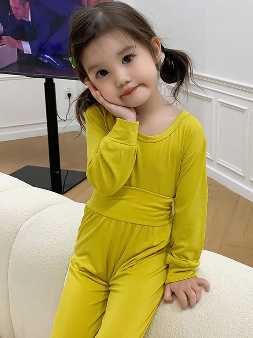 

YK Girls Long Sleeve T-Shirt & Joggers Clothing Set, Yellow