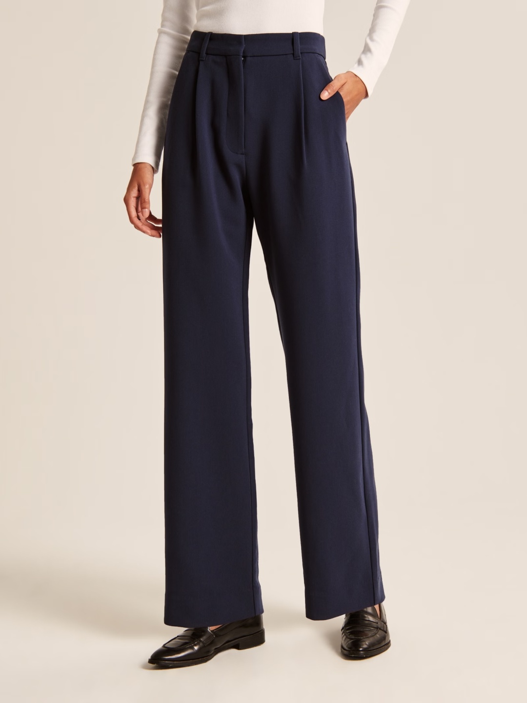 

Chemistry Women Classic Skinny Fit High-Rise Pleated Trousers, Navy blue